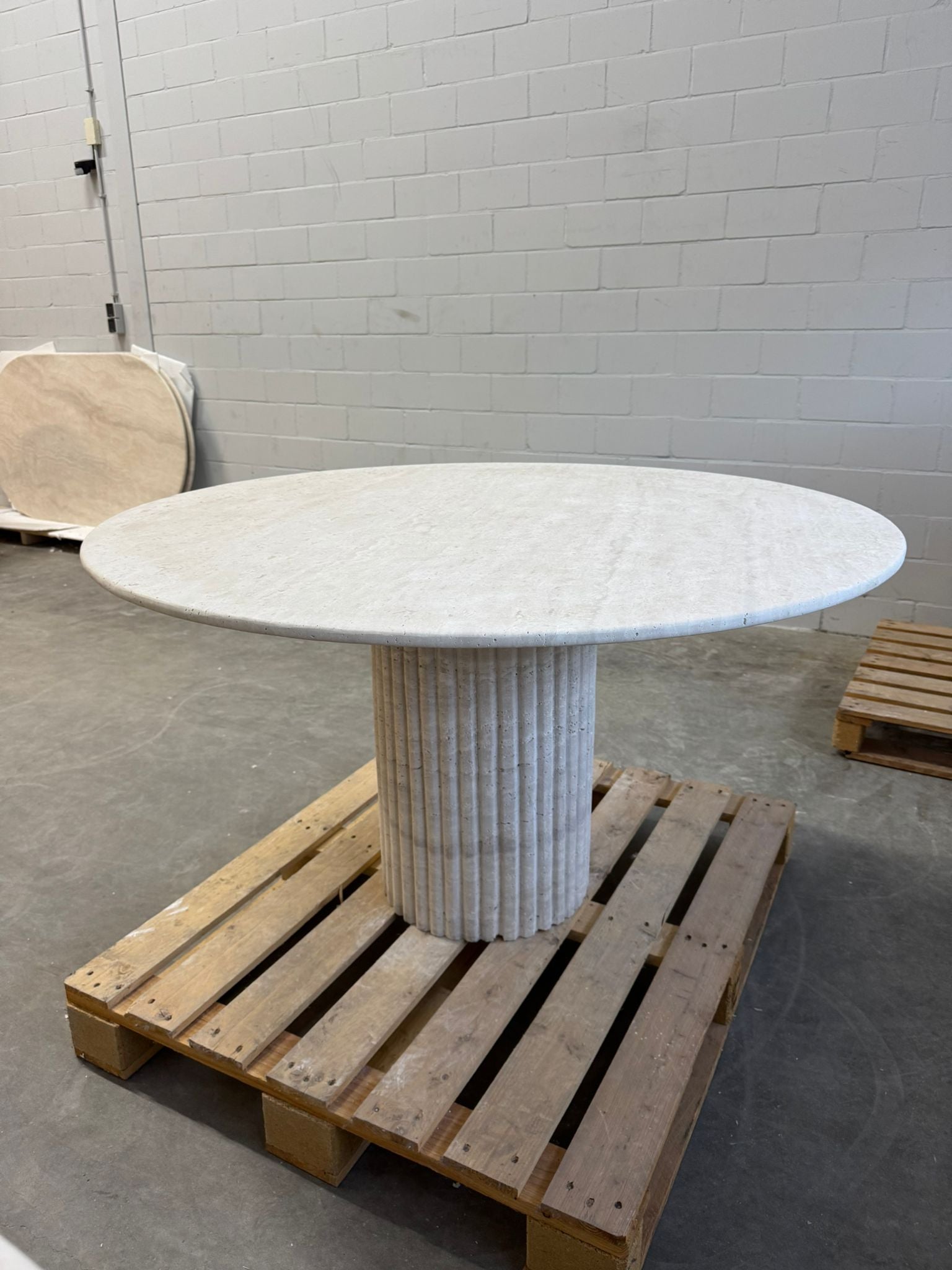 Solid Travertine Dining Table – Ribbed Base